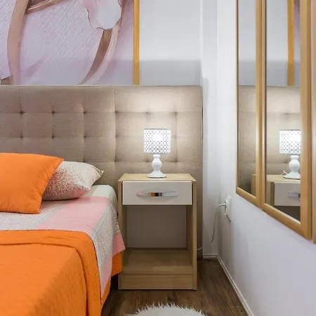 Room&studio Just Enjoy * سبليت