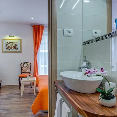 Room&studio Just Enjoy شقة