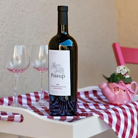 Room&studio Just Enjoy * Сплит