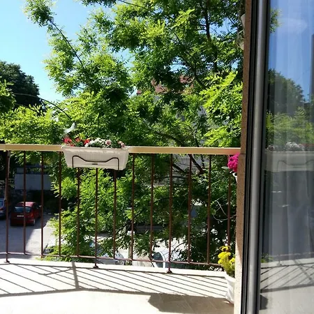 Апартаменты Room&studio Just Enjoy *